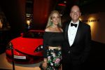 Amsterdam 7 december 2017
Luxury fair in de RAI. Jeroen Kreeft met zijn vrouw voor zijn porsche GT