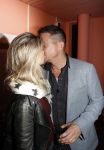 Amsterdam 14 november 2017
Presentatie Linda Man met Linda de Mol en Johnny de Mol in de bijlmerbajes. Johnny met zijn zwangere vriendin Anouk v Schie
