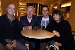 Utrecht 12 december 2017
Premiere Hendrik Groen in schouwburg Utrecht.
De cast bestaat uit Beau Schneider, Mike Weerts, Plien van Bennekom/Cynthia Abma, Myrthe Burger, Rufus Hegeman, Britte Lagcher. Kees Hulst Andre v Duin Olga Zuiderhoek en Tim oliehoek