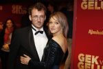 Amsterdam 27 november 2017
Premiere gek van geluk in Tuschinski. Loes Haverkort met partner