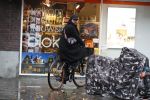 Amsterdam 14 november 2017 
Mari v d Ven op de fiets in amsterdam zuid