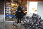 Amsterdam 14 november 2017 
Mari v d Ven op de fiets in amsterdam zuid