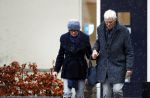Maarssen 9 december 2017
Berend Boudewijn haalt zijn partrnber Martine Bijl op bij schoonheidssalon.