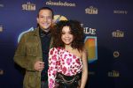 Amsterdam 3 december 2017
Premiere Familie Slim in Tuschinski.
Najib Amhali met Precious Bostelaar