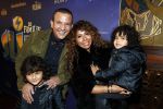 Amsterdam 3 december 2017
Premiere Familie Slim in Tuschinski.
Najib Amhali met zijn vrouw Niama en hun kinderen