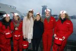 Amsterdam 1 december 2017
Wereld aidsdag met Nicolette Kluijver en Angela Groothuizen.
Ze varen met de pond achter Centraal Station naar de overkant van het IJ