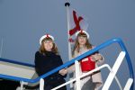 Amsterdam 1 december 2017
Wereld aidsdag met Nicolette Kluijver en Angela Groothuizen.
Ze varen met de pond achter Centraal Station naar de overkant van het IJ
