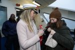 Amsterdam 1 december 2017
Wereld aidsdag met Nicolette Kluijver en Angela Groothuizen.
Ze varen met de pond achter Centraal Station naar de overkant van het IJ