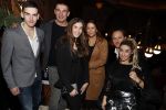 Amsterdam 3 december 2017
Premiere Familie Slim in Tuschinski.
Peter Aerts met vrouw kinderen en vrienden
