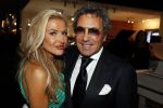Amsterdam 7 december 2017
Luxury fair in de RAI. Ronnie Rosenbaum met vriendin