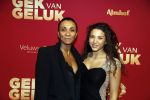 Amsterdam 27 november 2017
Premiere gek van geluk in Tuschinski. Sophia Wezer met dochter