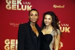 Amsterdam 27 november 2017
Premiere gek van geluk in Tuschinski. Sophia Wezer met dochter