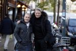 Amsterdam 22 november 2017 
Thomas Berge op straat in Amsterdam zuid met Billy Dans