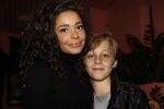 Amsterdam 14 november 2017
Presentatie Linda Man met Linda de Mol en Johnny de Mol in de bijlmerbajes. fajah Lourens met zoon