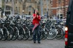 Amsterdam 20 november 2018
Adelheid Roossen staat voor Palladium te bellen.