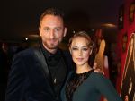 Rotterdam 2 december 2018
Anouk Maas met haar nieuwe vriend Michel Molder bij premiere Addams Family in Nieuwe Luxor.