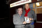 Puttershoek 8 december 2018
Presentatie boek Kees Verkerk. Ard Schenk en zijn vrouw krijgen allebei het eerste boek overhandigd.