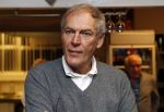 Puttershoek 8 december 2018
Presentatie boek Kees Verkerk. Ard Schenk en zijn vrouw krijgen allebei het eerste boek overhandigd.