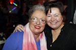 Hilversum 3 december 2018
Tineke de Nooij krijgt ouvre award bij beeld en geluid. Astrid Nijgh en partner Louise Schmidt