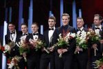 Amsterdam 19 december 2018
Sportman van het jaar verkiezing in afas live. Kjeld Nuis met Sportvrouw van het Jaar 2018 Suzanne Schulting, gehandicapte sporter van het Jaar 2018 Bibian Mentel en de coaches van het Jaar 2018 Jac Orie en Raemon Sluijter De baanwielrenners werden ploeg van het jaar, Marianne Timmer kreeg een ouvre prijs en Rico Verhoeven werd door de Zapp kijkers gekozen tot meest populaire sporter.