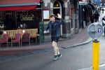 Amsterdam 17 december 2018
Beau v Erven Dorens hard lopend in het centrum van Amsterdam.
