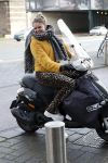 Amsterdam 11 december 2018
Britt Scholte op haar scooter