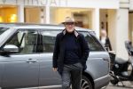 Amsterdam 27 november 2018
Cor Boonstra doet boodschappen in Amsterdam zuid.
