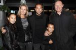 Amsterdam 11 december 2018
Modeshow en feest Nikkie Plessen met heel veel artiesten in AFAS live. Denny Landzaat met vrouw kinderen en