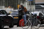 Amsterdam 8 december 2018
Gordon met zijn nieuwe vriend Ryk du Preez . Ryk komt uit zuid Afrika.