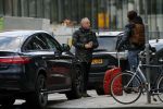 Amsterdam 8 december 2018
Gordon met zijn nieuwe vriend Ryk du Preez . Ryk komt uit zuid Afrika.