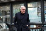 Amsterdam, 16 November 2018 
Harry Mens wandelend op de PC Hooftstraat