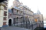 Den Haag 3 december 2018
Beveiligingscameras bij het torentje van Mark Rutte