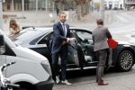 Den Haag 3 december 2018
Minister Hugo de Jonge arriveert bij libelle Nieuwscafe ( in Dudok. Ebru Umar interviewt hem.