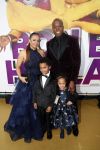 Rotterdam 9 december 2018
Premiere Bon Bini Holland 2 in pathe Rotterdam. Jandino Asporaat met vrouw en kinderen