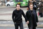 Amsterdam 8 december 2018
Dave Mantel wordt gecremeerd op de ooster begraafplaats in Amsterdam. Job Bovelander met vriendin Chava voor in t Holt