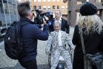 Den Bosch 30 november 2018
Rechtszaak tussen Johan Vlemmix en Patricia Paay. Johan kwam met een look a like pop ( in rolstoel) van zichzelf en Patricia kwam met haar man Robbert Hinfelaar naar de rechtbank in Den Bosch.