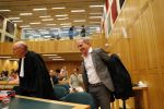Den Bosch 30 november 2018
Rechtszaak tussen Johan Vlemmix en Patricia Paay. Johan kwam met een look a like pop ( in rolstoel) van zichzelf en Patricia kwam met haar man Robbert Hinfelaar naar de rechtbank in Den Bosch.