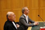 Den Bosch 30 november 2018
Rechtszaak tussen Johan Vlemmix en Patricia Paay. Johan kwam met een look a like pop ( in rolstoel) van zichzelf en Patricia kwam met haar man Robbert Hinfelaar naar de rechtbank in Den Bosch.