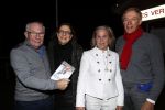 Puttershoek 8 december 2018
Presentatie boek Kees Verkerk. Ard Schenk en zijn vrouw krijgen allebei het eerste boek overhandigd.
