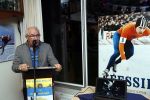 Puttershoek 8 december 2018
Presentatie boek Kees Verkerk. Ard Schenk en zijn vrouw krijgen allebei het eerste boek overhandigd.