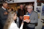 Puttershoek 8 december 2018
Presentatie boek Kees Verkerk. Ard Schenk en zijn vrouw krijgen allebei het eerste boek overhandigd.