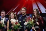 Amsterdam 19 december 2018
Sportman van het jaar verkiezing in afas live. Kjeld Nuis met Sportvrouw van het Jaar 2018 Suzanne Schulting, gehandicapte sporter van het Jaar 2018 Bibian Mentel en de coaches van het Jaar 2018 Jac Orie en Raemon Sluijter De baanwielrenners werden ploeg van het jaar, Marianne Timmer kreeg een ouvre prijs en Rico Verhoeven werd door de Zapp kijkers gekozen tot meest populaire sporter.