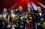 Amsterdam 19 december 2018
Sportman van het jaar verkiezing in afas live. Kjeld Nuis met Sportvrouw van het Jaar 2018 Suzanne Schulting, gehandicapte sporter van het Jaar 2018 Bibian Mentel en de coaches van het Jaar 2018 Jac Orie en Raemon Sluijter De baanwielrenners werden ploeg van het jaar, Marianne Timmer kreeg een ouvre prijs en Rico Verhoeven werd door de Zapp kijkers gekozen tot meest populaire sporter.