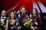 Amsterdam 19 december 2018
Sportman van het jaar verkiezing in afas live. Kjeld Nuis met Sportvrouw van het Jaar 2018 Suzanne Schulting, gehandicapte sporter van het Jaar 2018 Bibian Mentel en de coaches van het Jaar 2018 Jac Orie en Raemon Sluijter De baanwielrenners werden ploeg van het jaar, Marianne Timmer kreeg een ouvre prijs en Rico Verhoeven werd door de Zapp kijkers gekozen tot meest populaire sporter.