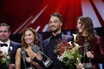 Amsterdam 19 december 2018
Sportman van het jaar verkiezing in afas live. Kjeld Nuis met Sportvrouw van het Jaar 2018 Suzanne Schulting, gehandicapte sporter van het Jaar 2018 Bibian Mentel en de coaches van het Jaar 2018 Jac Orie en Raemon Sluijter De baanwielrenners werden ploeg van het jaar, Marianne Timmer kreeg een ouvre prijs en Rico Verhoeven werd door de Zapp kijkers gekozen tot meest populaire sporter.