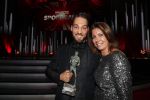 Amsterdam 19 december 2018
Sportman van het jaar verkiezing in afas live. Kjeld Nuis met Sportvrouw van het Jaar 2018 Suzanne Schulting, gehandicapte sporter van het Jaar 2018 Bibian Mentel en de coaches van het Jaar 2018 Jac Orie en Raemon Sluijter De baanwielrenners werden ploeg van het jaar, Marianne Timmer kreeg een ouvre prijs en Rico Verhoeven werd door de Zapp kijkers gekozen tot meest populaire sporter. Kjeld met een kennis