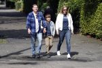 Amsterdam 25 augustus 2018
Martijn Krabbe gaat met zijn zoon achilles en zijn nieuwe vriendin Deborah Wietzes boodschappen doen.