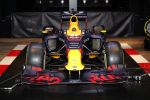 Amsterdam 13 november 2018
Presentatie TAG Heuer horloge van Max Verstappen in Hotel Arena. Robert Doornbos en Rob Kamphues doen de presentatie.
