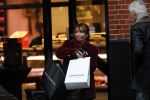 Amsterdam 28 november 2018
Nada v Nie doet boodschappen in Amsterdam zuid.