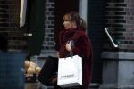 Amsterdam 28 november 2018
Nada v Nie doet boodschappen in Amsterdam zuid.